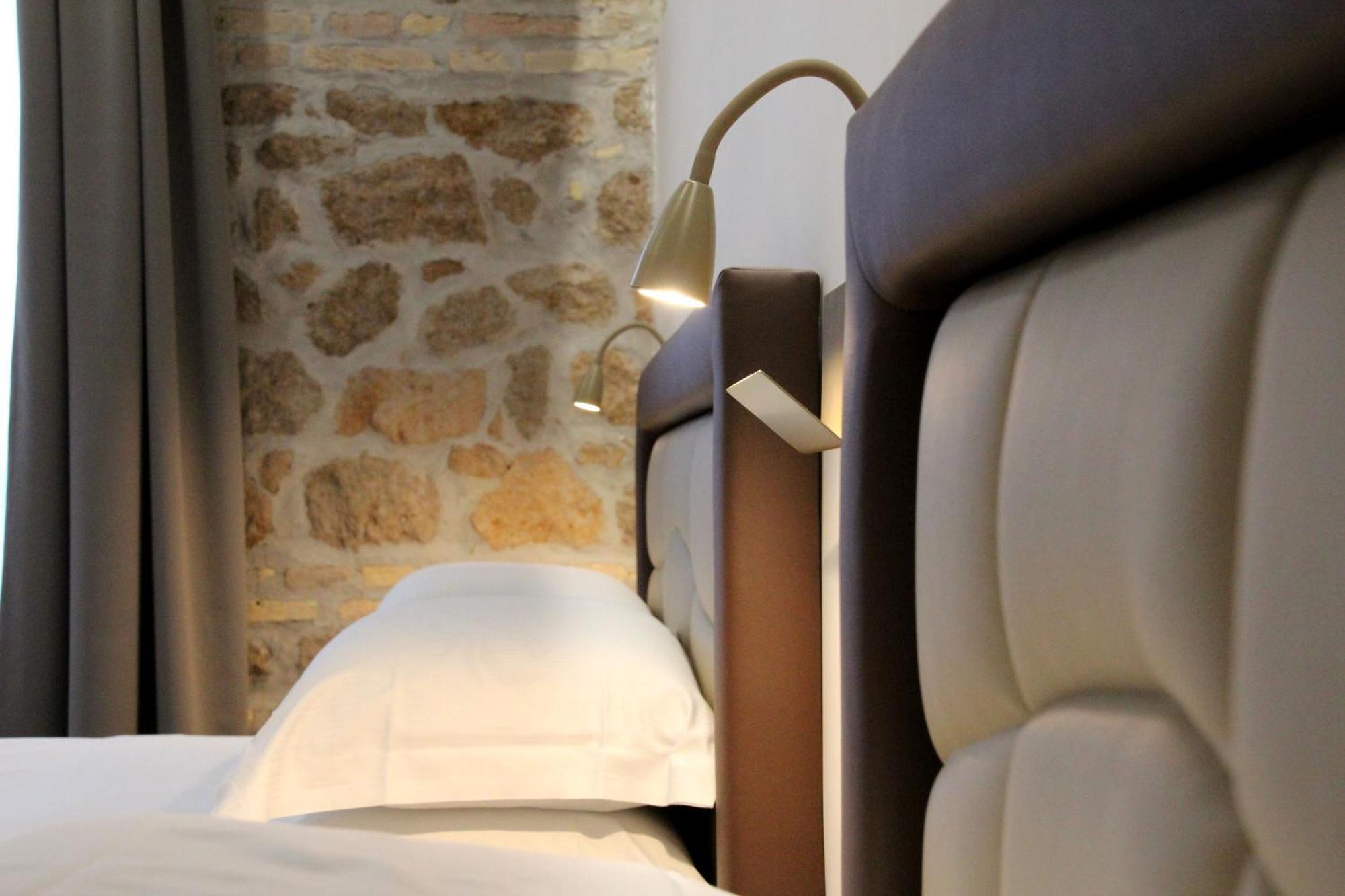 Joyful 148 Luxury Guest House Powered By Joyful Termini Boutique Guest House Рим Екстериор снимка