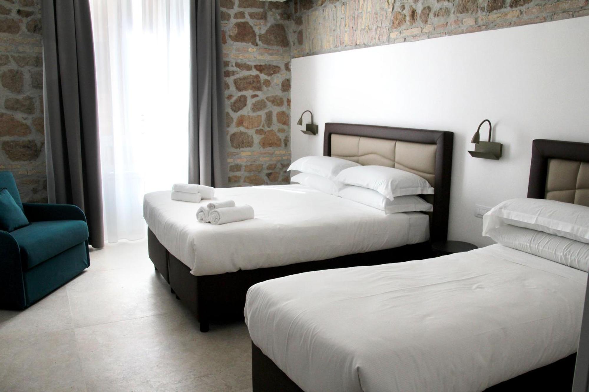 Joyful 148 Luxury Guest House Powered By Joyful Termini Boutique Guest House Рим Екстериор снимка
