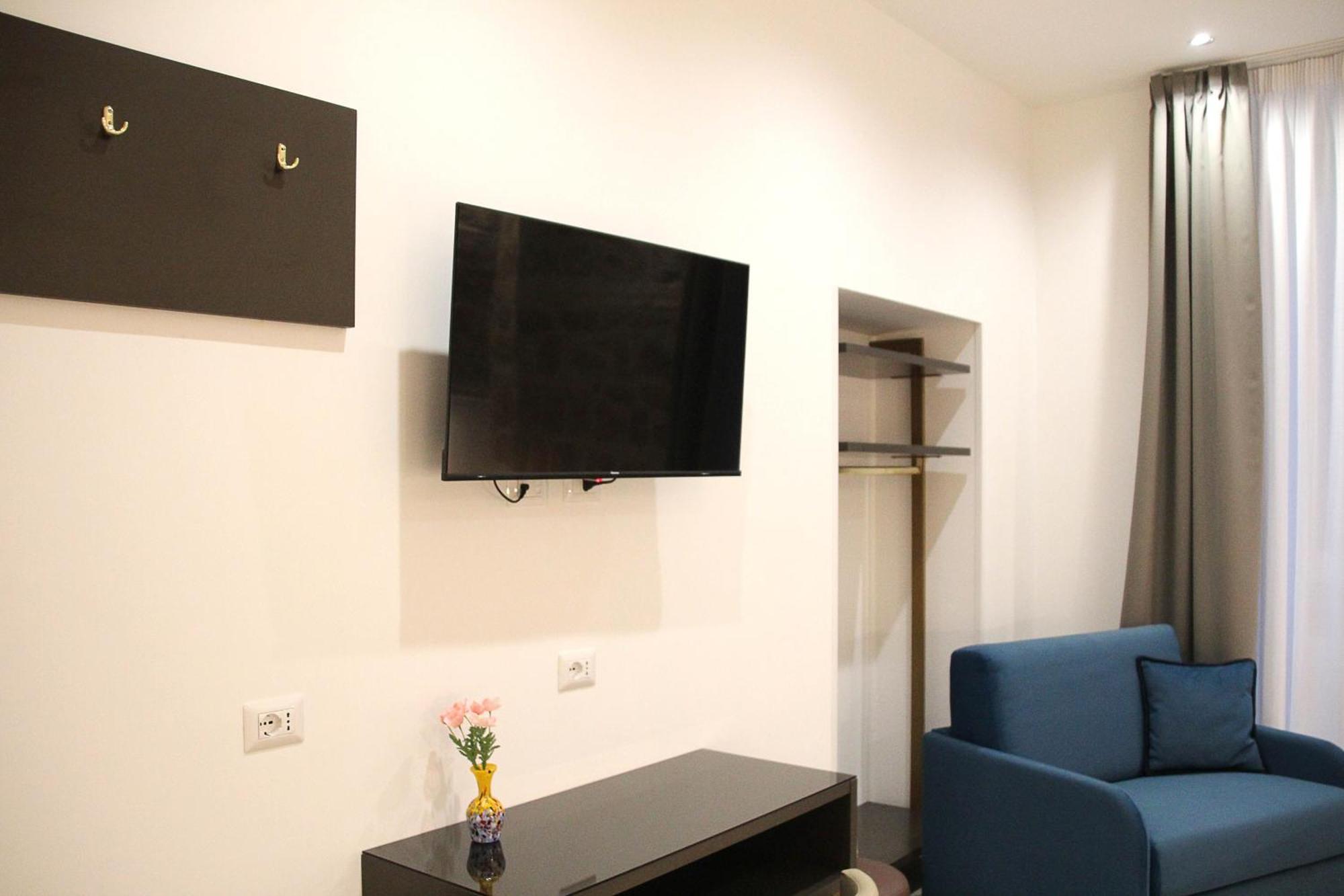 Joyful 148 Luxury Guest House Powered By Joyful Termini Boutique Guest House Рим Екстериор снимка