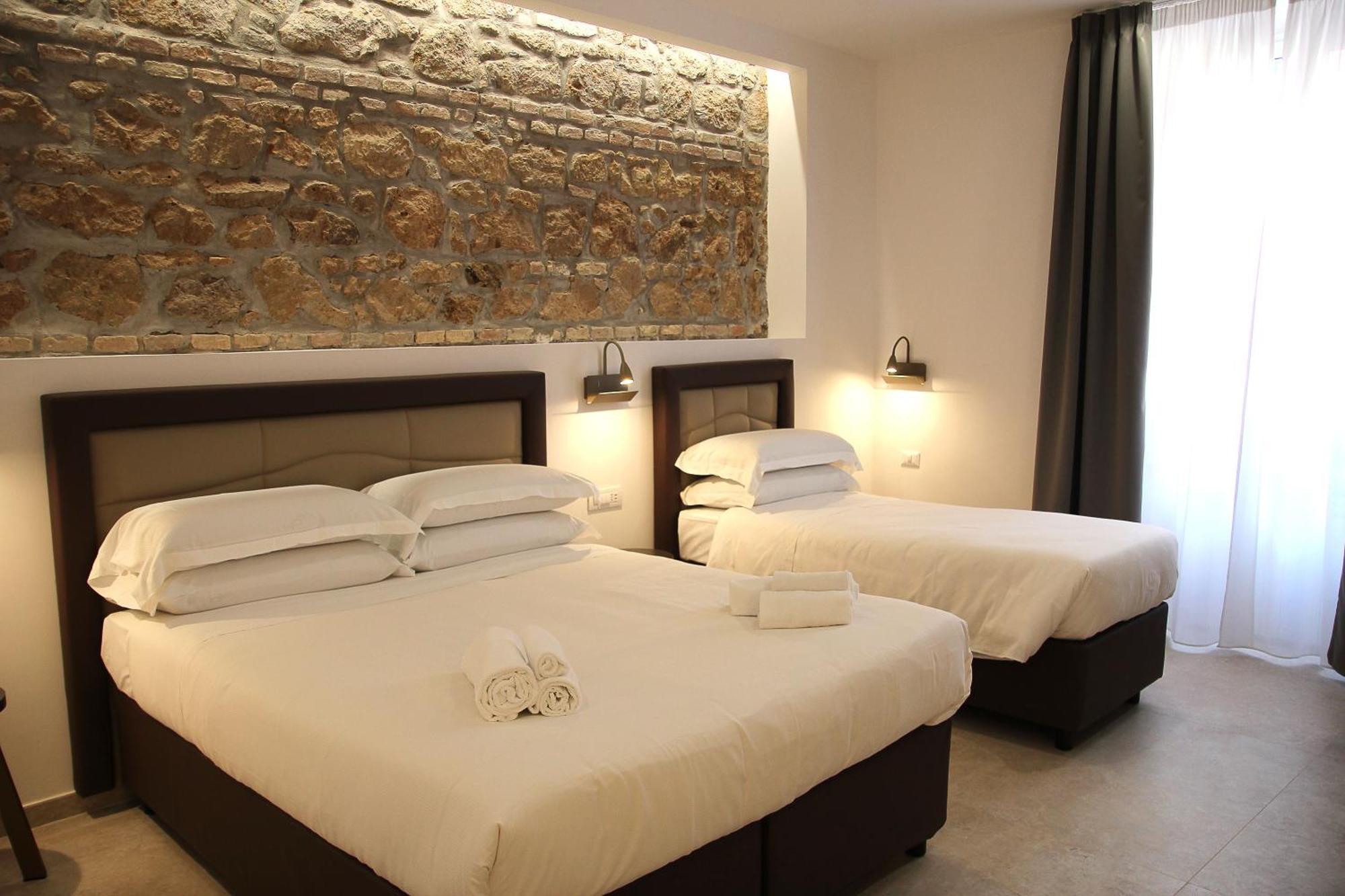 Joyful 148 Luxury Guest House Powered By Joyful Termini Boutique Guest House Рим Екстериор снимка