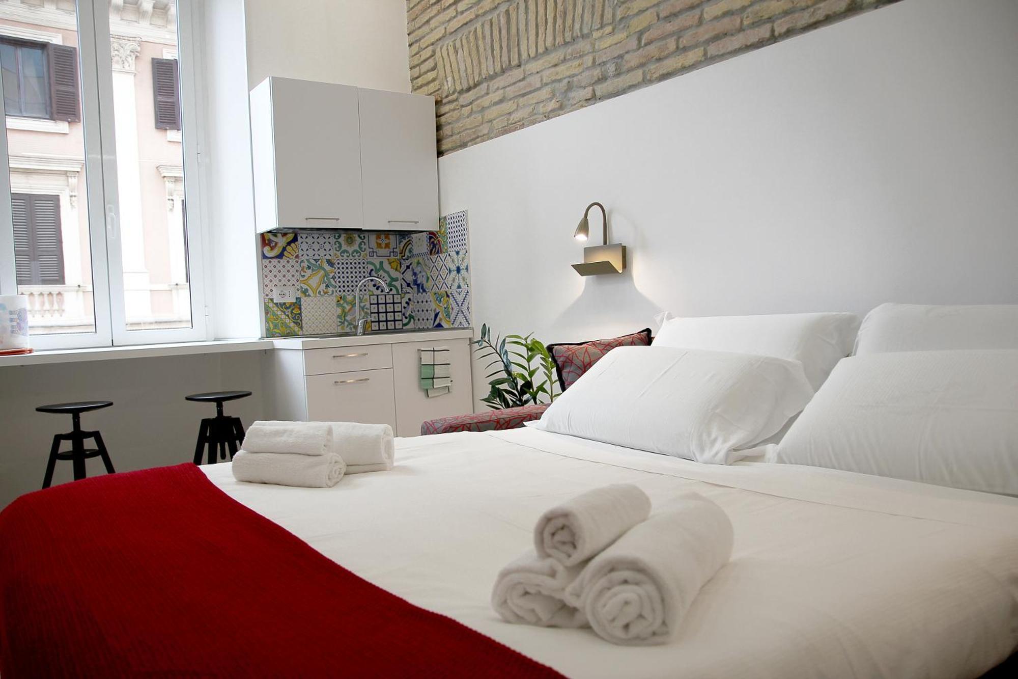 Joyful 148 Luxury Guest House Powered By Joyful Termini Boutique Guest House Рим Екстериор снимка