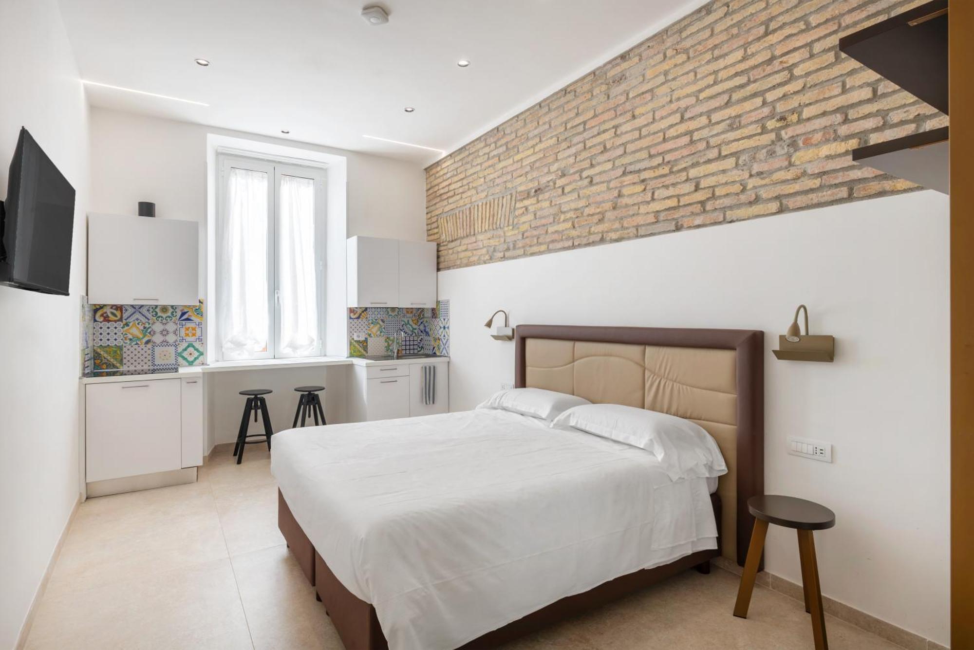 Joyful 148 Luxury Guest House Powered By Joyful Termini Boutique Guest House Рим Екстериор снимка