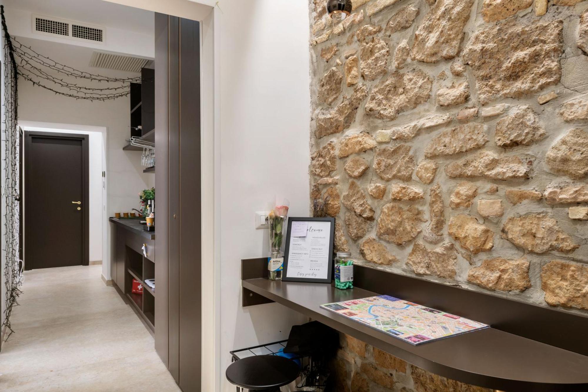 Joyful 148 Luxury Guest House Powered By Joyful Termini Boutique Guest House Рим Екстериор снимка